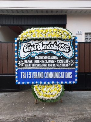 Papan Bunga Duka di Widang